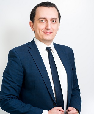 Денис Цветов — руководитель компании